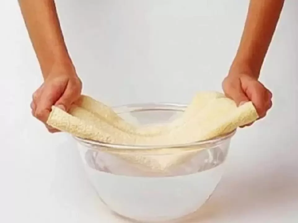 Squeeze with soda for penis enlargement